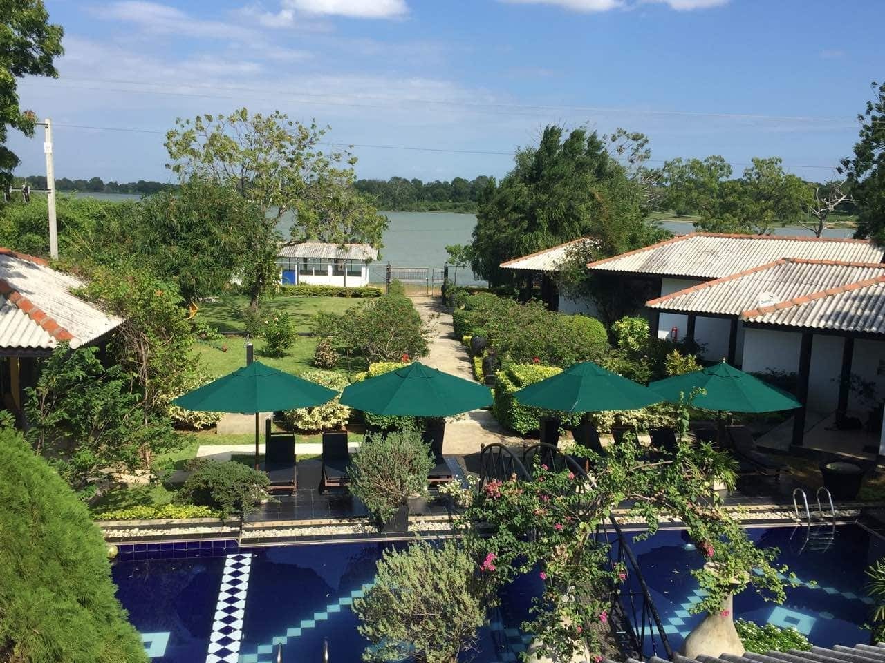 Flower Garden Lake Resort Tissamaharama Kültér fotó